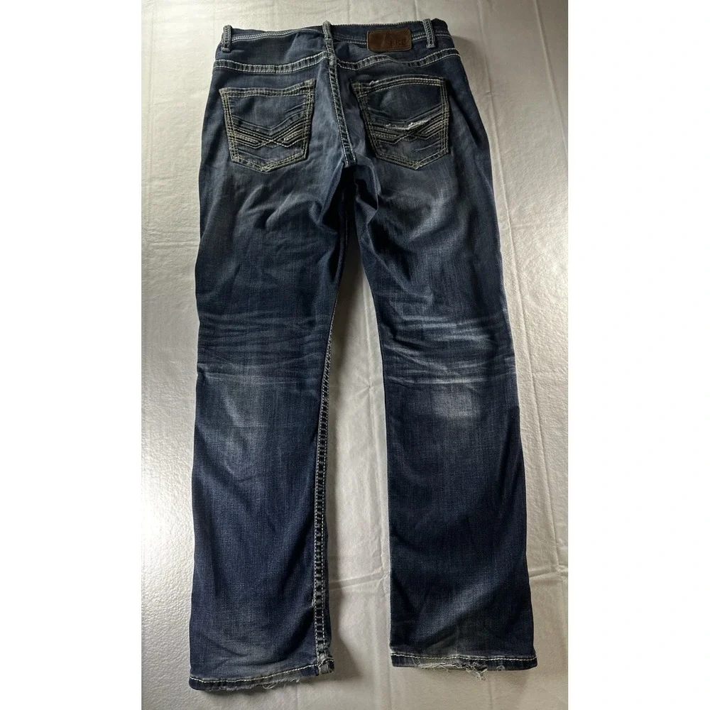 BKE Buckle Jeans Womens 30x30 Blue Denim Jake Straight Distressed Capri Ankle - Picture 2 of 16